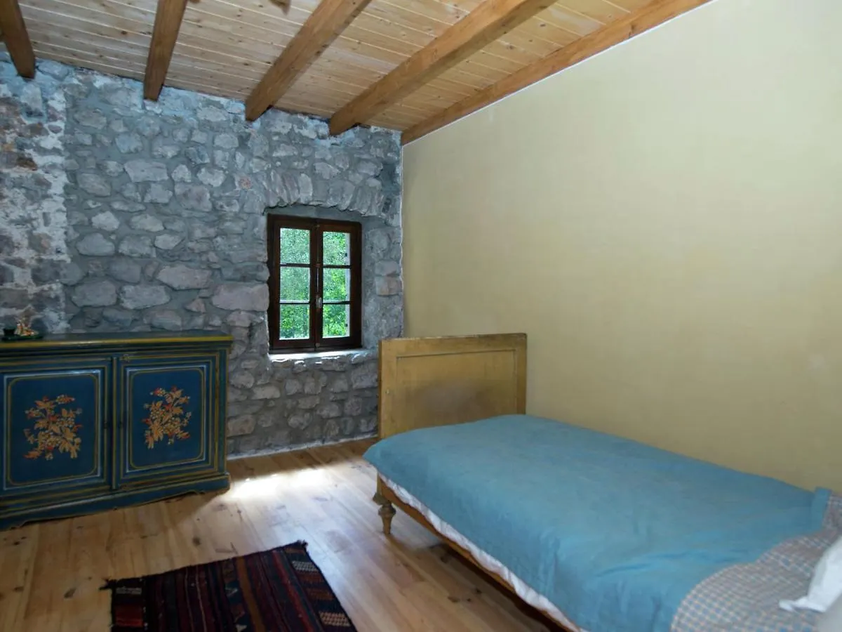 Beautiful Farmhouse In Mountain Forest Setting Saint-Bonnet-le-Froid