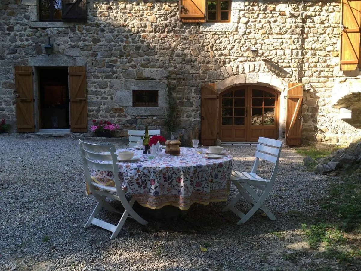 Beautiful Farmhouse In Mountain Forest Setting Saint-Bonnet-le-Froid Villa